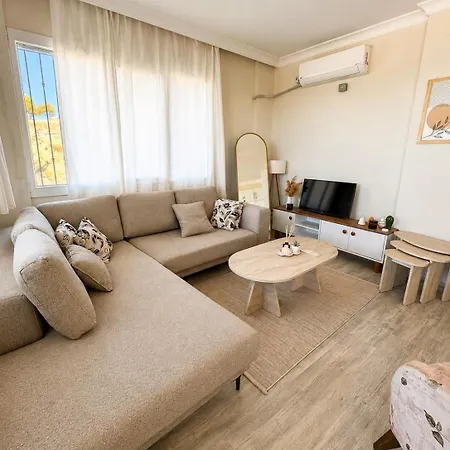 Luxury 2 1 With A Unique View In The Center Of Apartmán