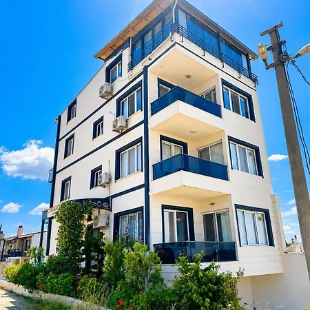 Luxury 2 1 With A Unique View In The Center Of *